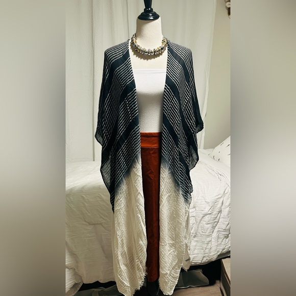 Accessories - Black and White boho Striped ombré kimono one size